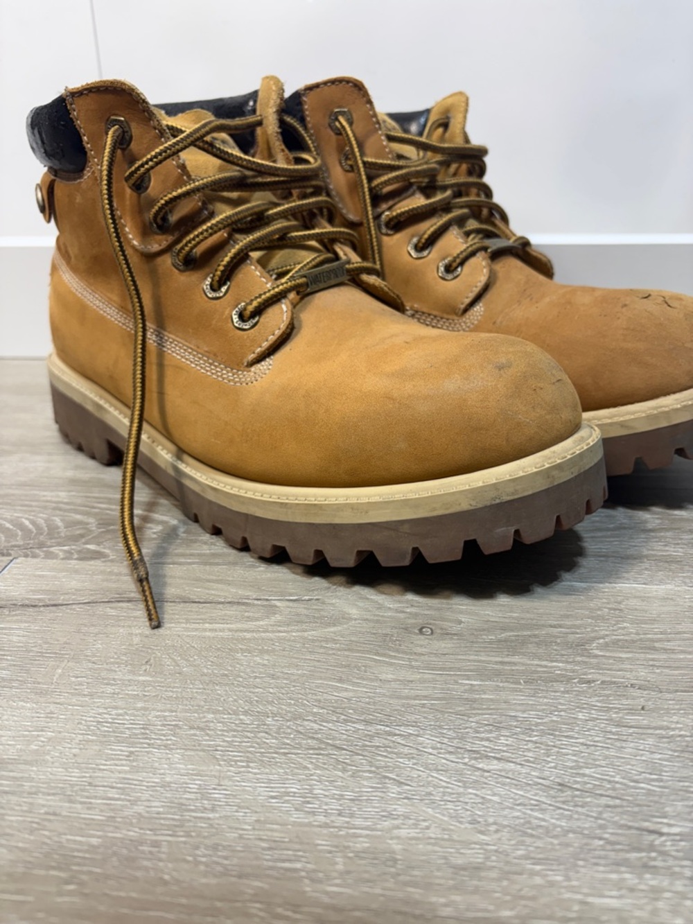 Sketchers Sergeants verdict waterproof suede wheat color mens work boots size 11